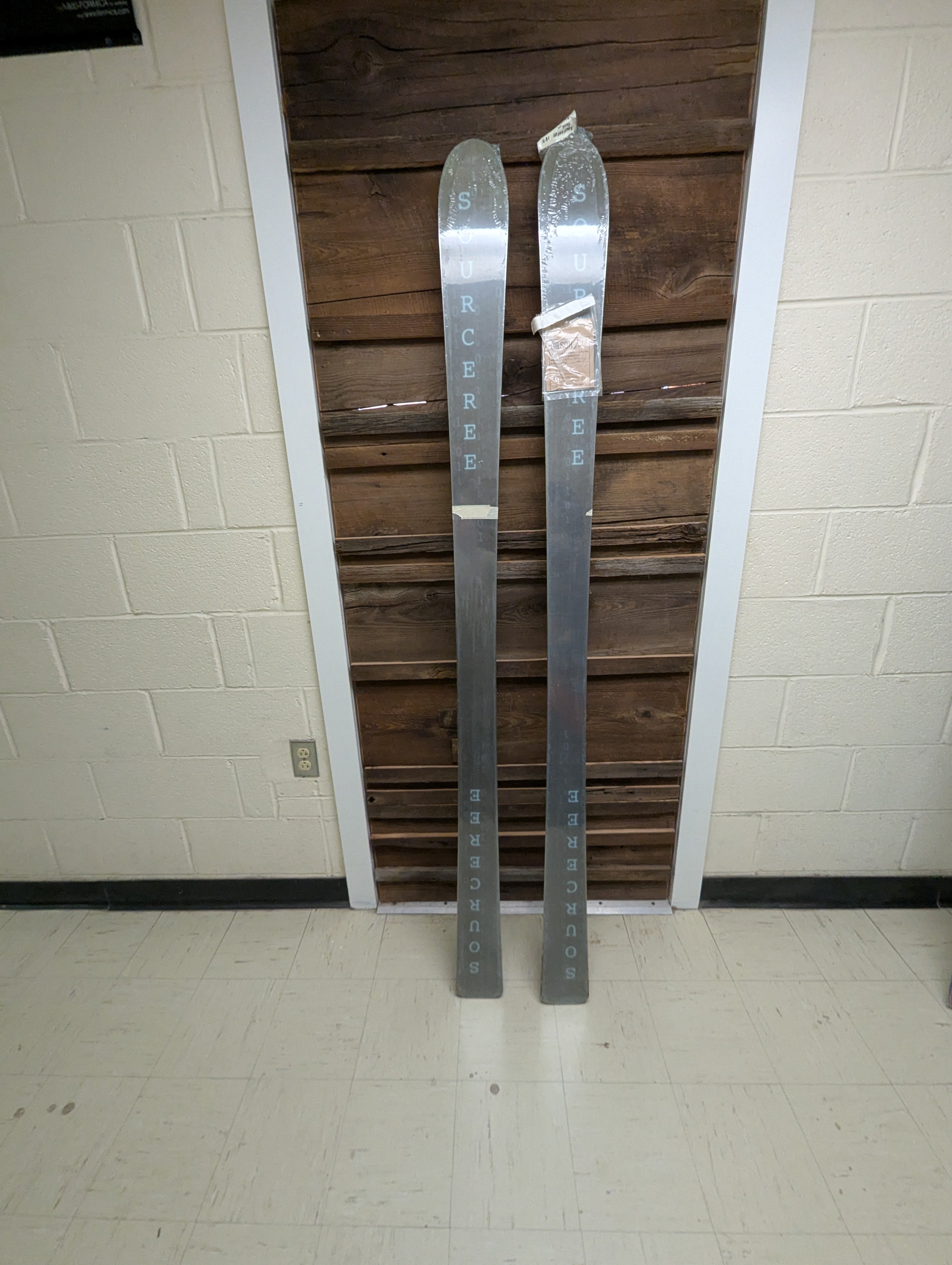Custom 184 Skis