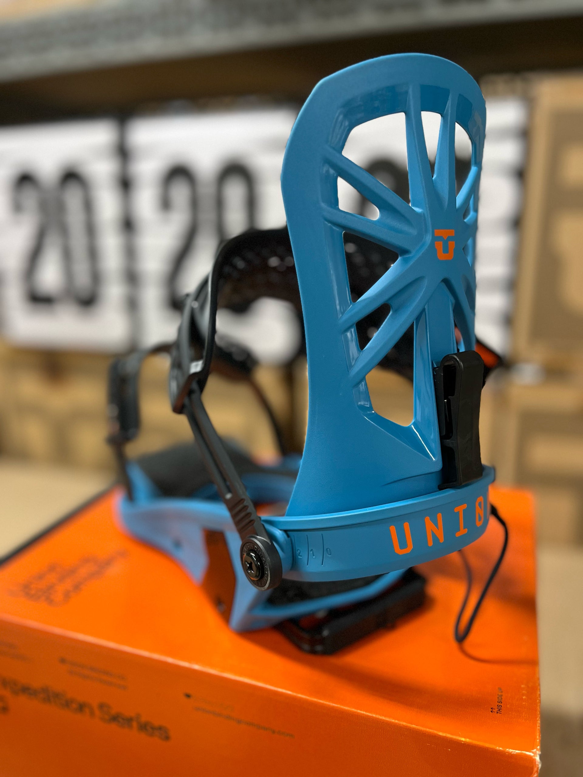 http www.backcountry.com union-force-snowboard-binding cmp_id em_bcs_ddm54-2_m1 Union Force Snowboard Bindings