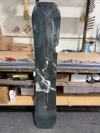 154cm Cash CLOSEOUT Snowboard 25017673