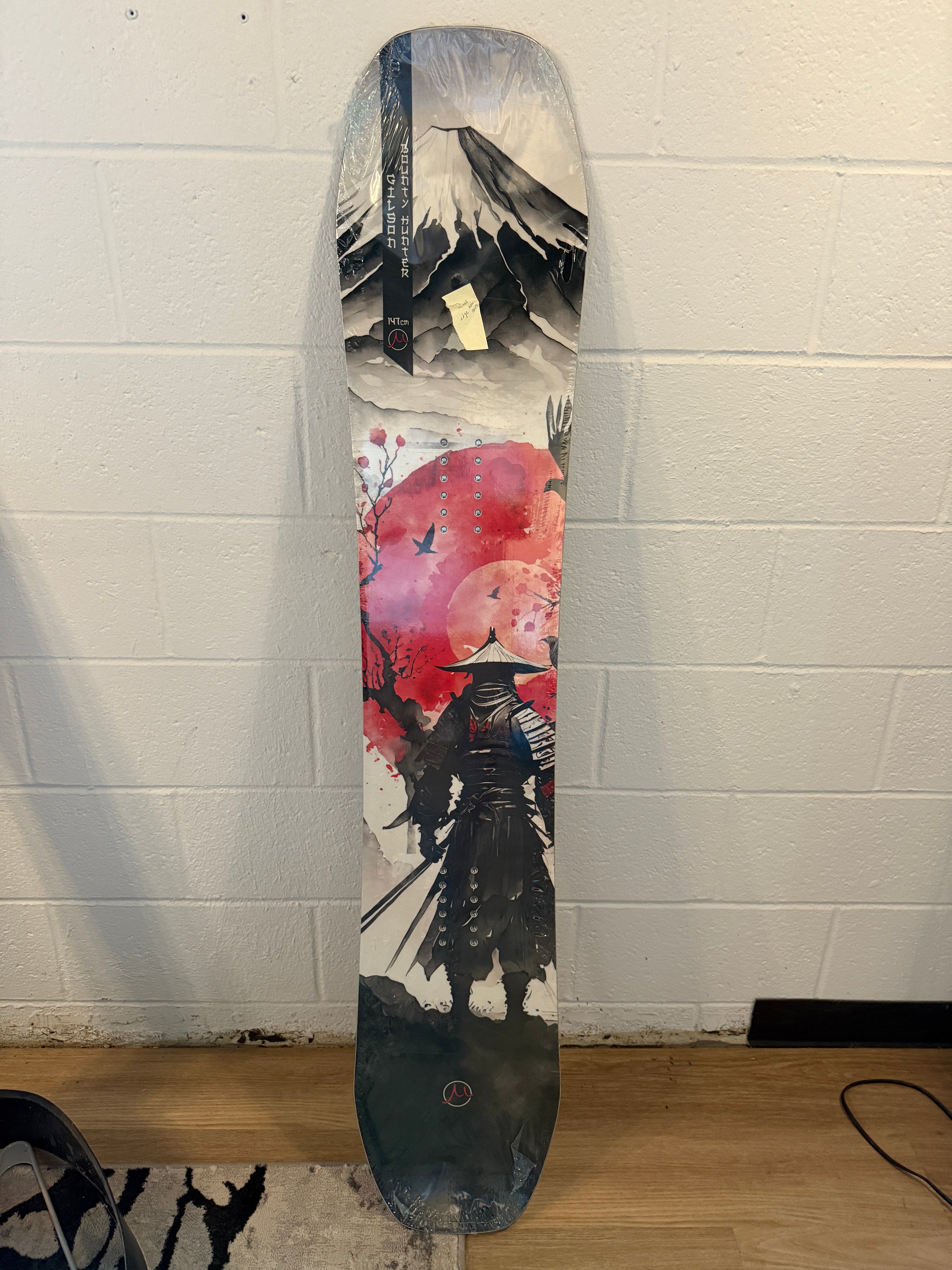 147cm Bounty Hunter CLOSEOUT Snowboard (3d Base) 25036196