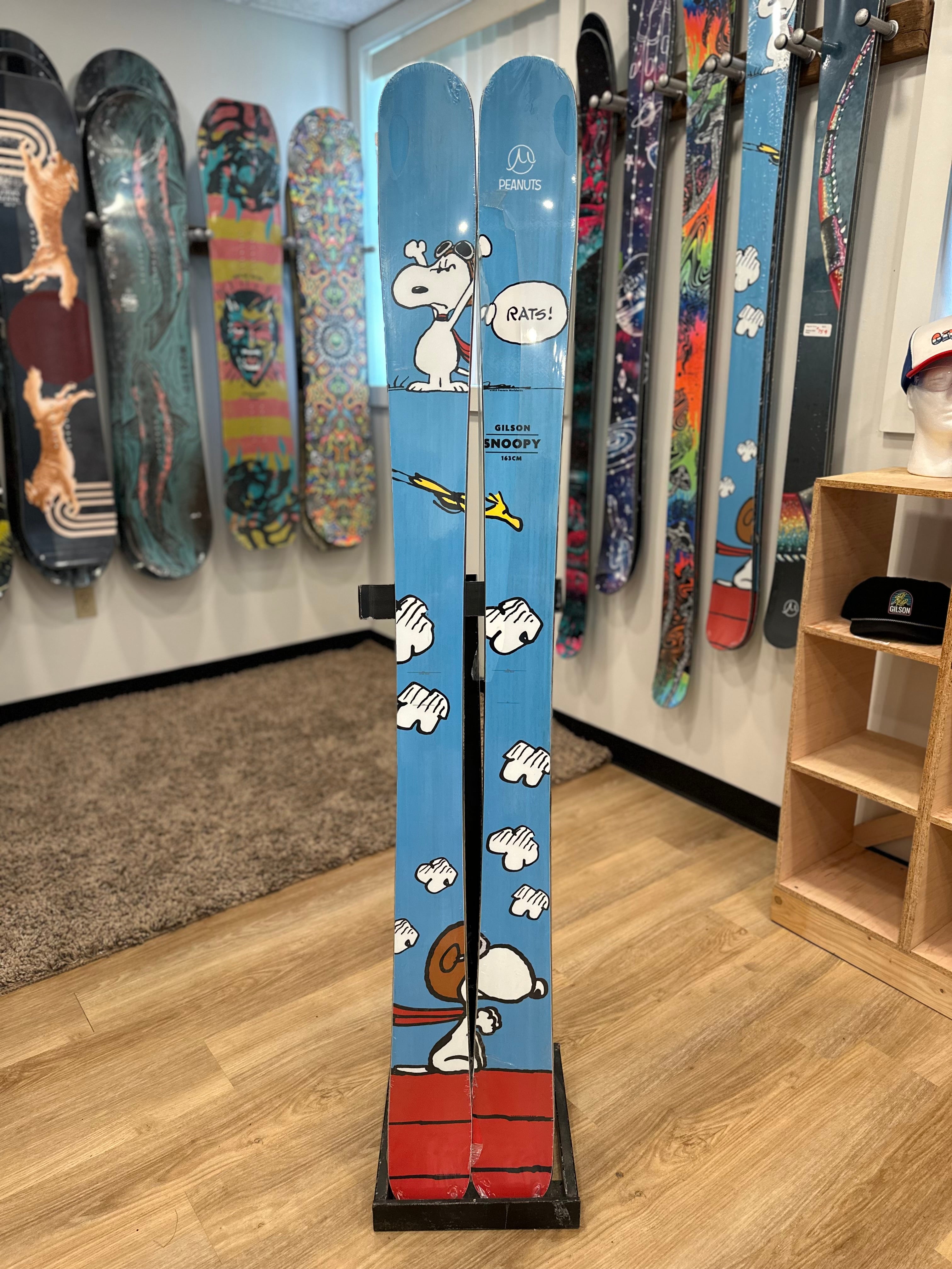 Closeout – Snoopy Skis 163 (Graphic off center) #3291
