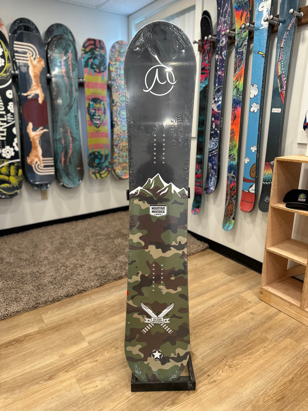 Closeout – Mountain Maverick 165W 3D #3357 (slight edge blemish)