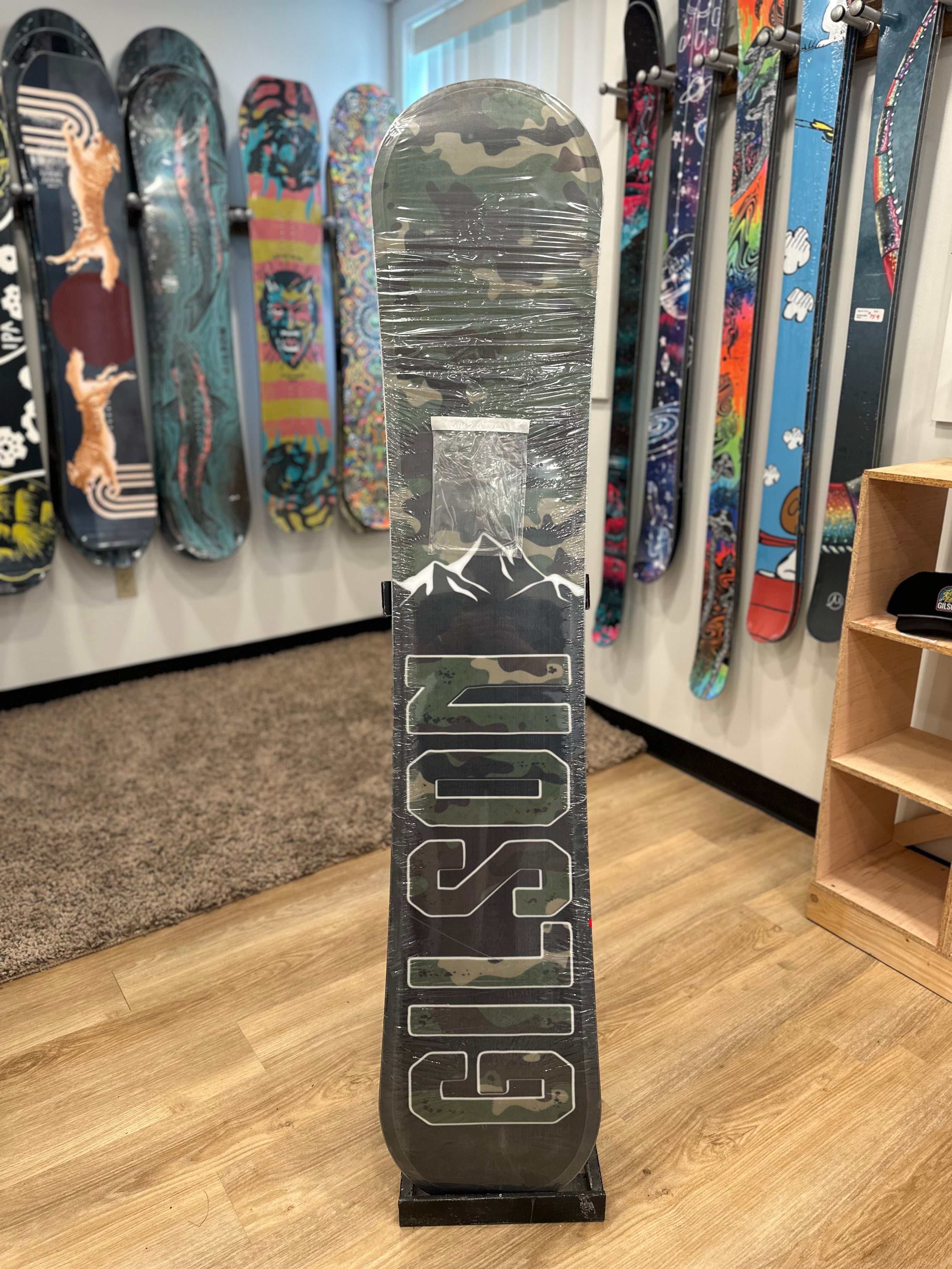 Closeout – Mountain Maverick 165W 3D #3357 (slight edge blemish)