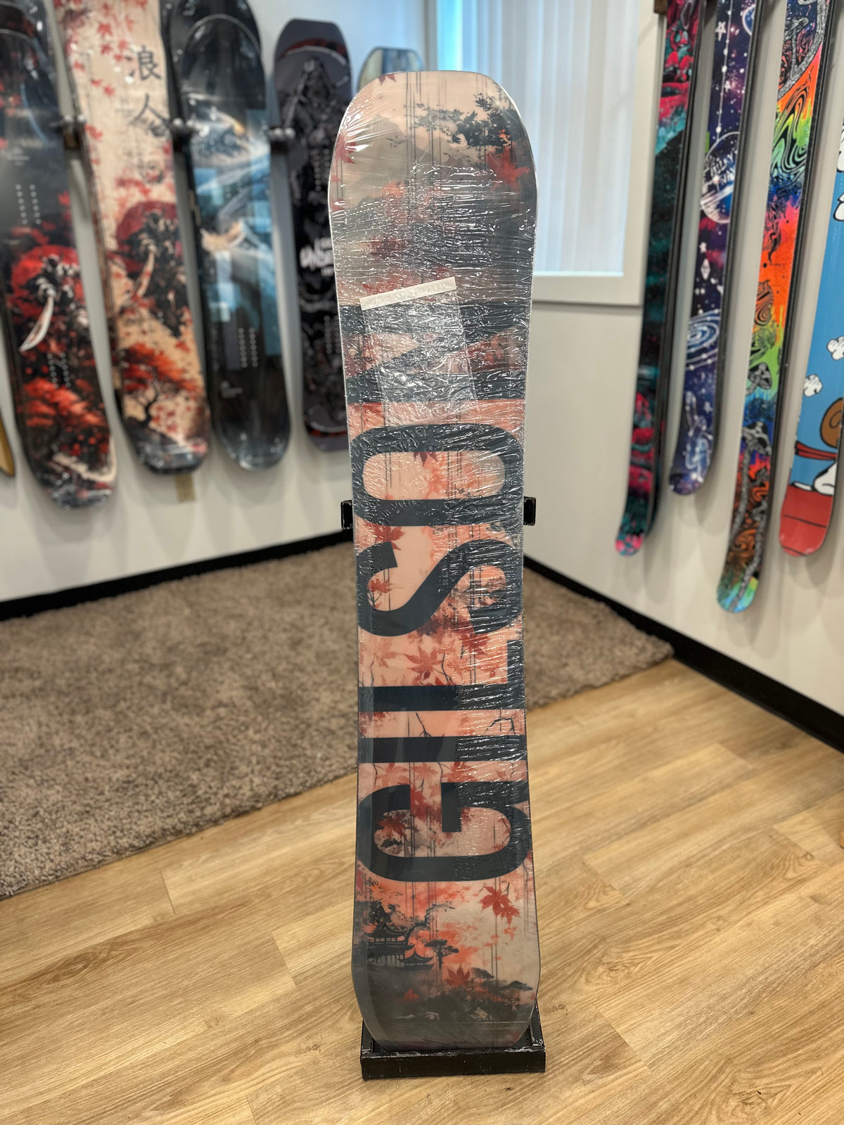 Closeout - 2027 Light Bounty Hunter 157cm 3D (Base dimples/Low spots) #0865