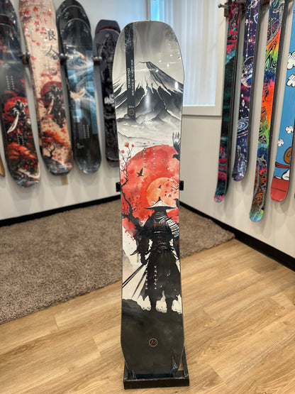 Closeout - 2024 Bounty Hunter 157cm 3D (Raised edge) #7771