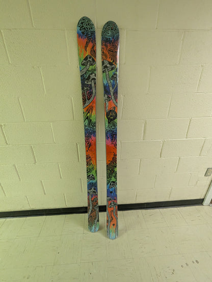 Trippy 181 Skis