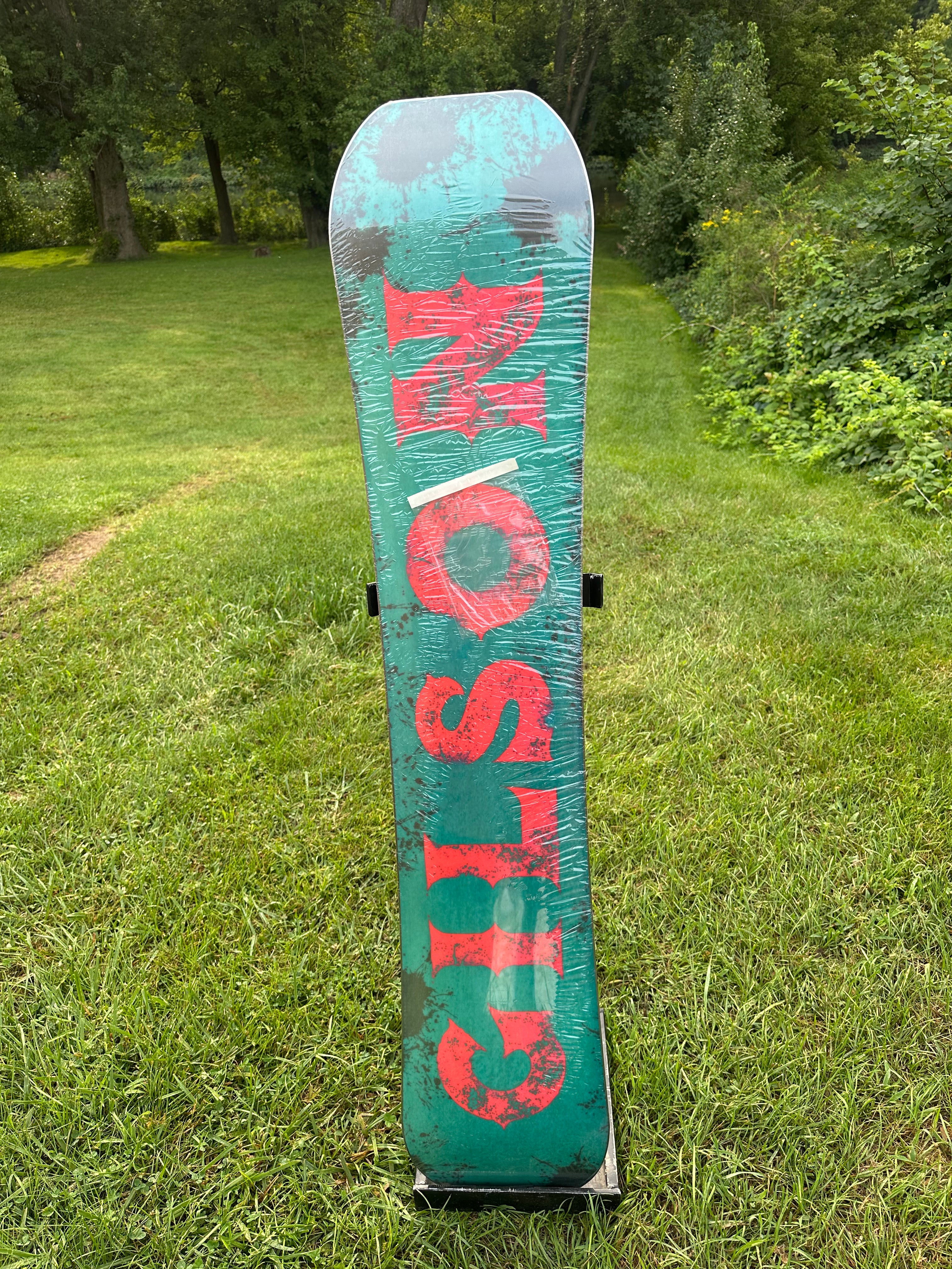 Closeout - Undead 149cm 3D (discolored base) #5525